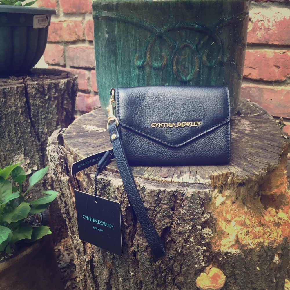 Black Cynthia Rowley wristlet NWT
